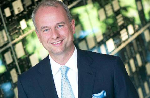 ???????ams???????CEO Alexander Everke