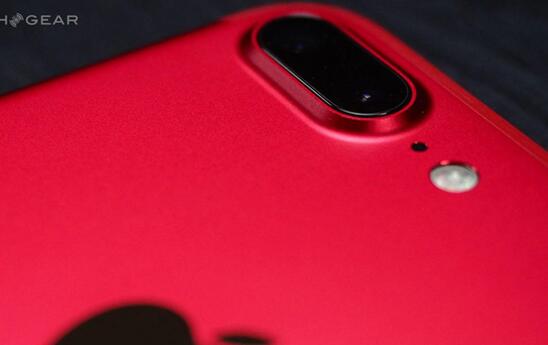 ??????AR??iPhone 8???????VCSEL