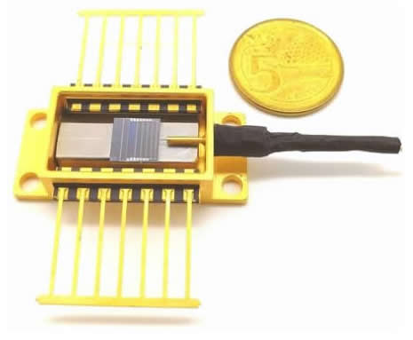 ?????AMF????????1550nm????????Ge-on-Si APD????